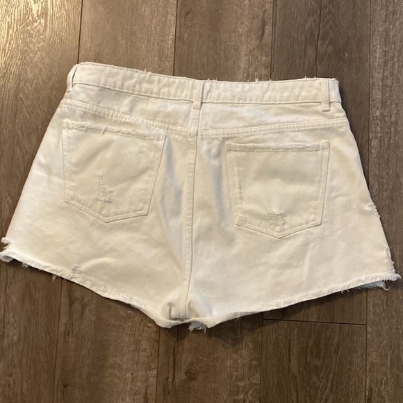 Zara white denim distressed shorts size 14 - Picture 6 of 6
